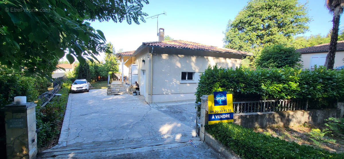 Maison à COLAYRAC-SAINT-CIRQ
