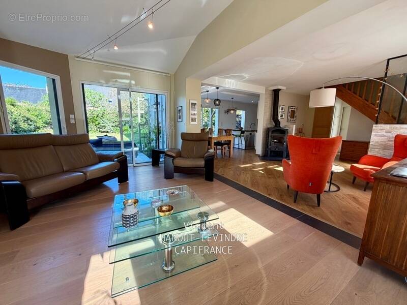 Maison à VILLEVEQUE