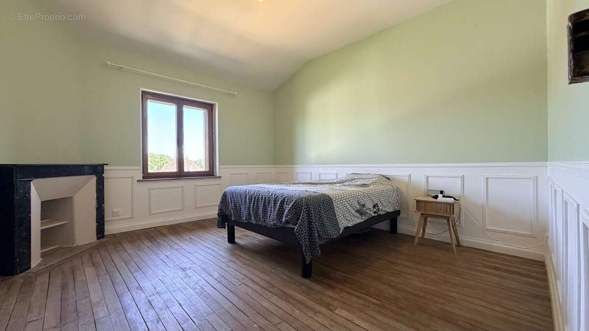 Maison 100 m² à Thiaucourt-Regnieville  - photo 6