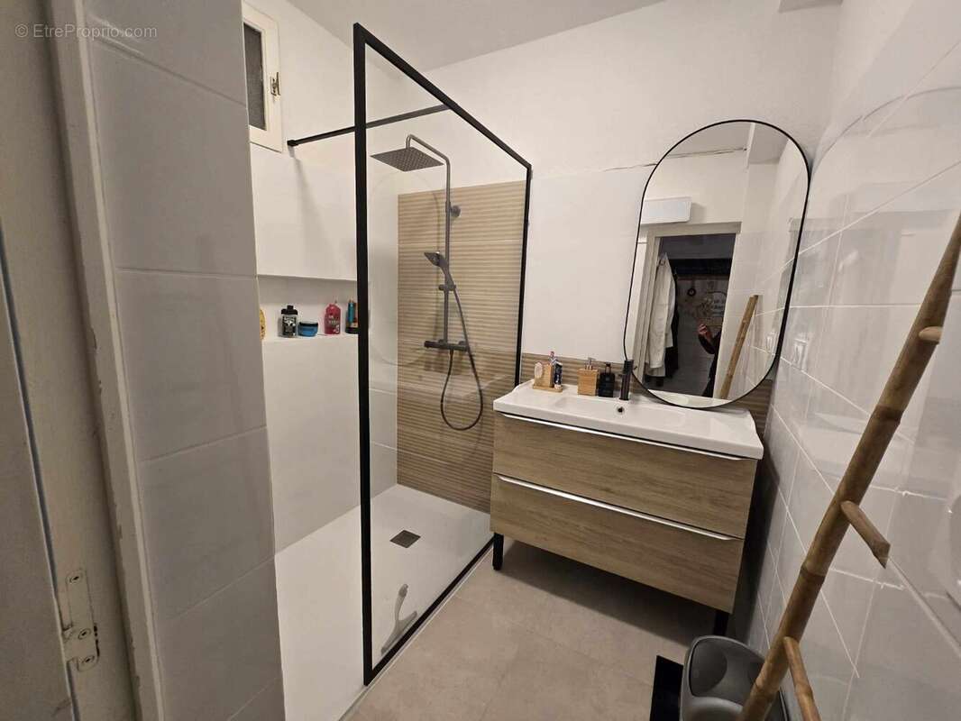 Maison à VILLENEUVE-LES-BEZIERS