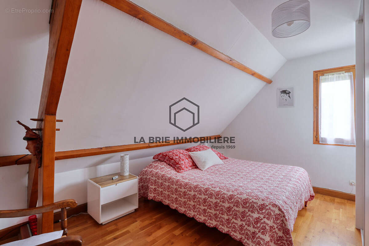 Maison à VILLECRESNES