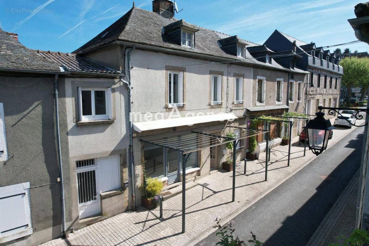 Maison à BEYNAT