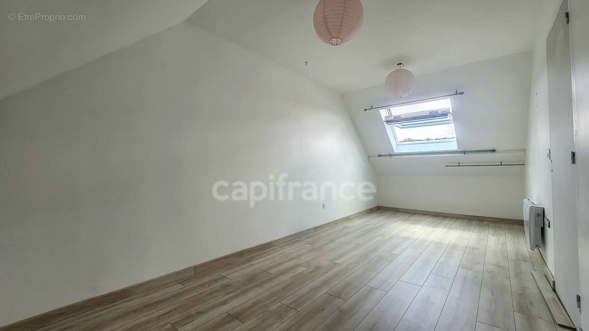 A vendre 6 pièces MORIGNY-CHAMPIGNY (91) maison sur sous-sol total en bon état sur terrain clos de 1961 m² - photo 17