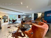 Maison à MONTIGNE-LE-BRILLANT