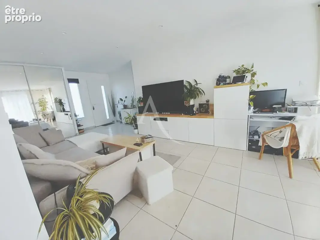 Belle maison de 2022, plain-pied avec jardin, garage et stationnement - Cournontérral - photo 2