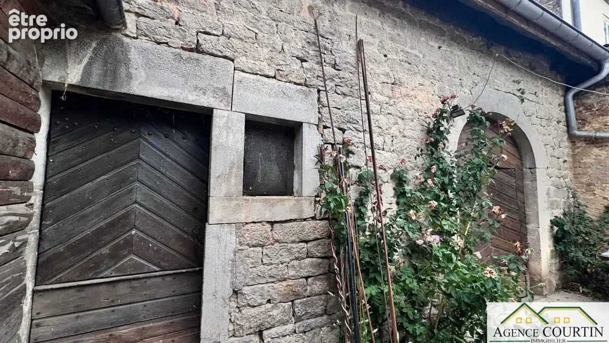 Immeuble de caractère avec ancien commerce, habitation et dépendance - photo 15
