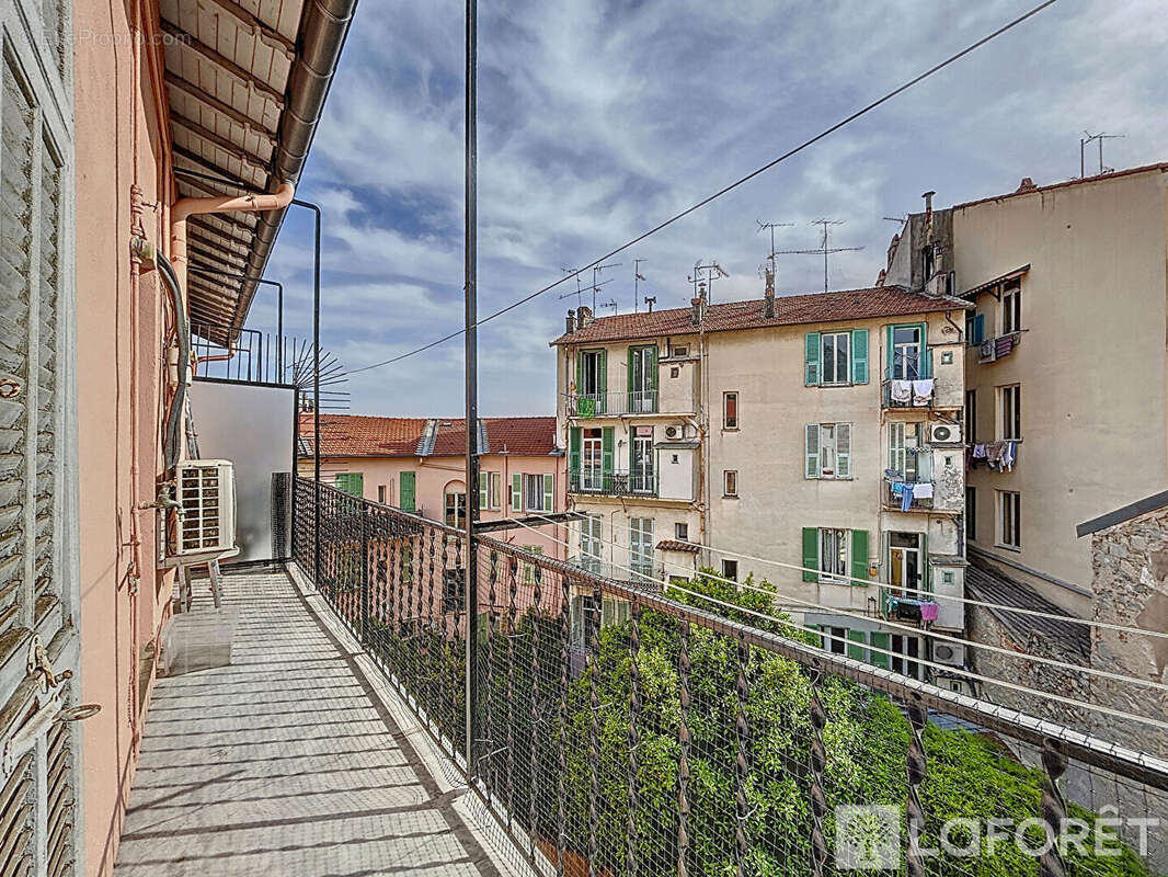 Appartement à MENTON