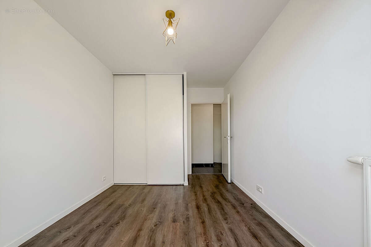 Appartement à VILLEPREUX