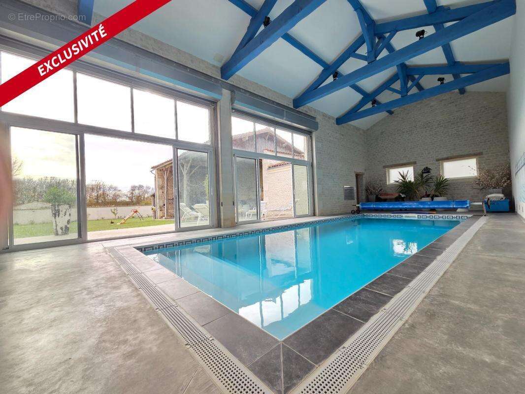 Maison à LOIRE-SUR-NIE