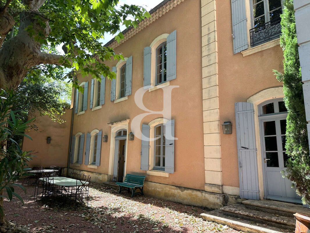 Maison à VAISON-LA-ROMAINE