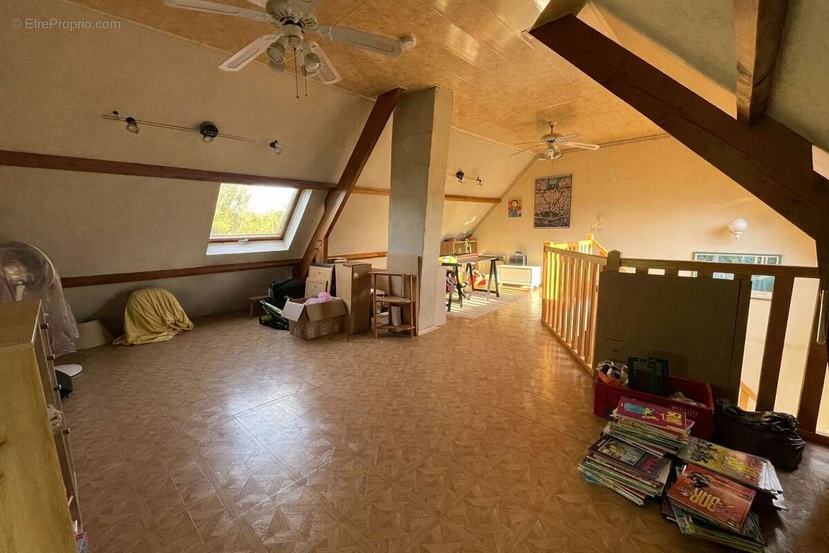 Maison à FAVEROLLES