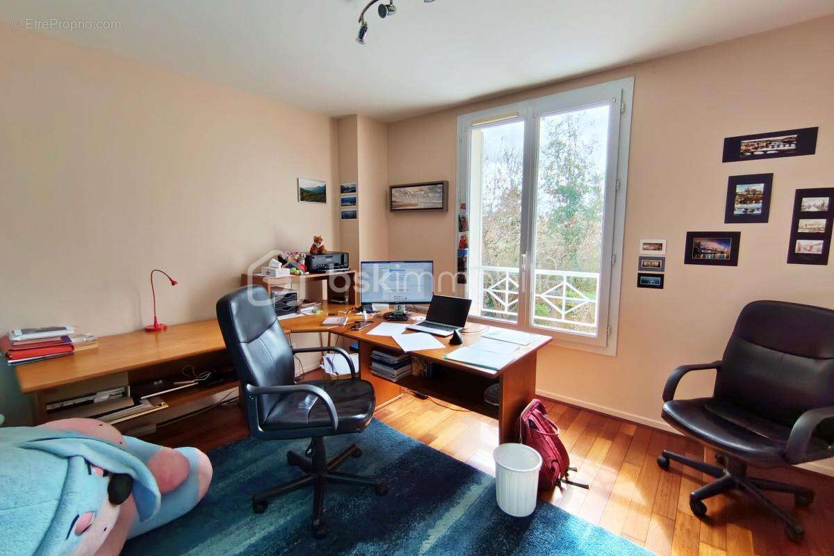 Maison à BOIS-D'ARCY