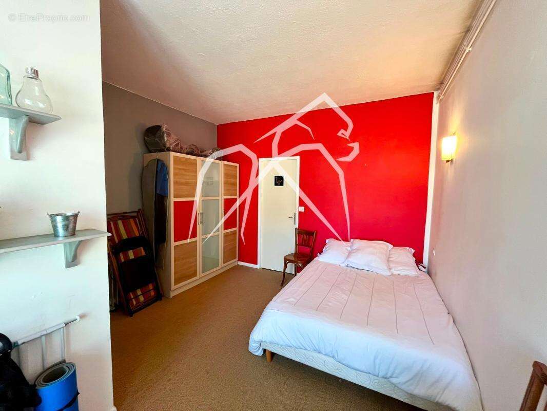 Appartement duplex  4 pièces  115 m²  En rez-de-jardin avec place de stationnement  Secteur Ernest Renan  76800 St Etienne du Ro - photo 12