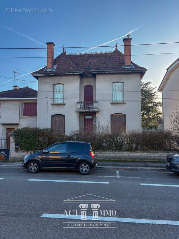 Maison à BOURG-EN-BRESSE