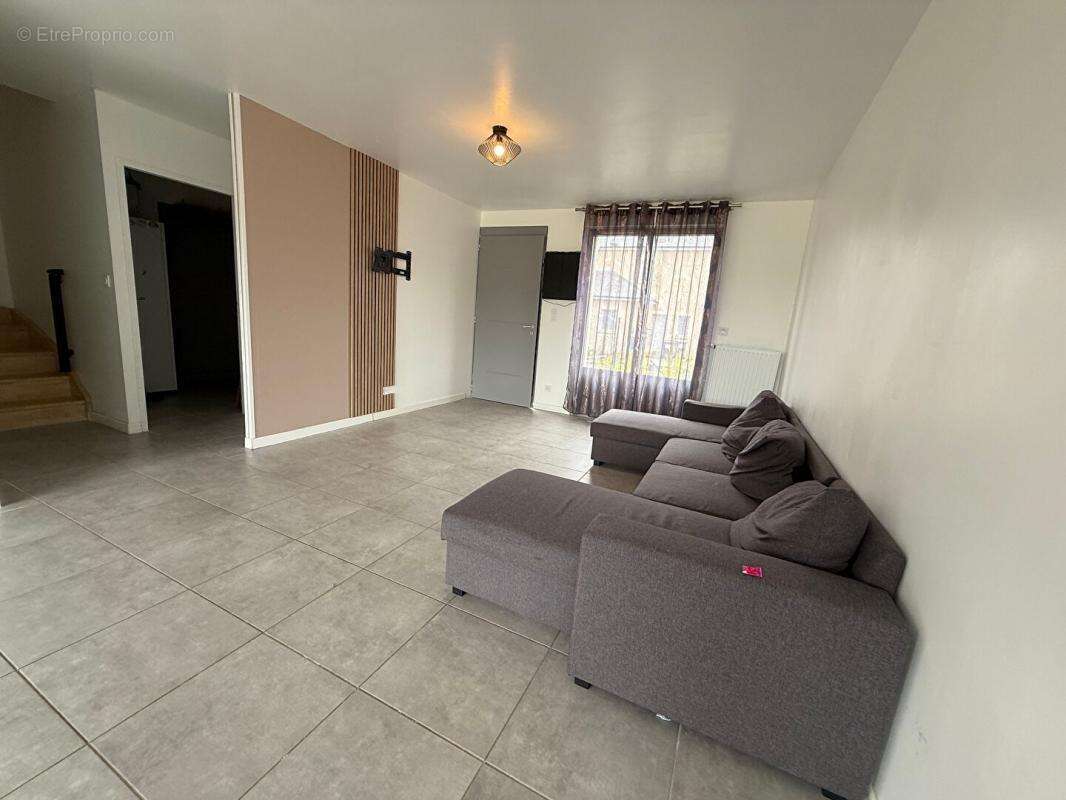 Maison à SEICHES-SUR-LE-LOIR