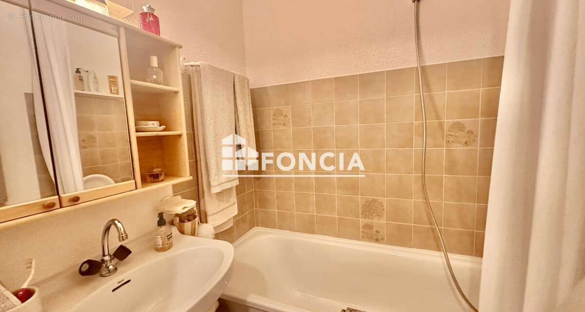 Appartement à SAINT-ETIENNE-DE-TINEE