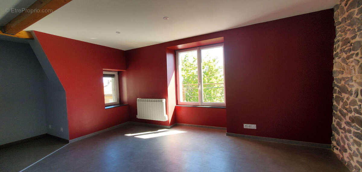 Appartement Saint Flour 3 pièce(s) 83 m2 - photo 2