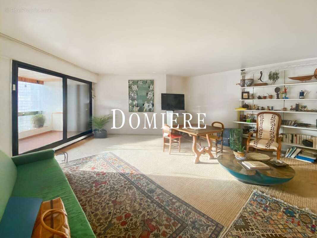 Photo prise en mars 2025 - Appartement à PARIS-17E