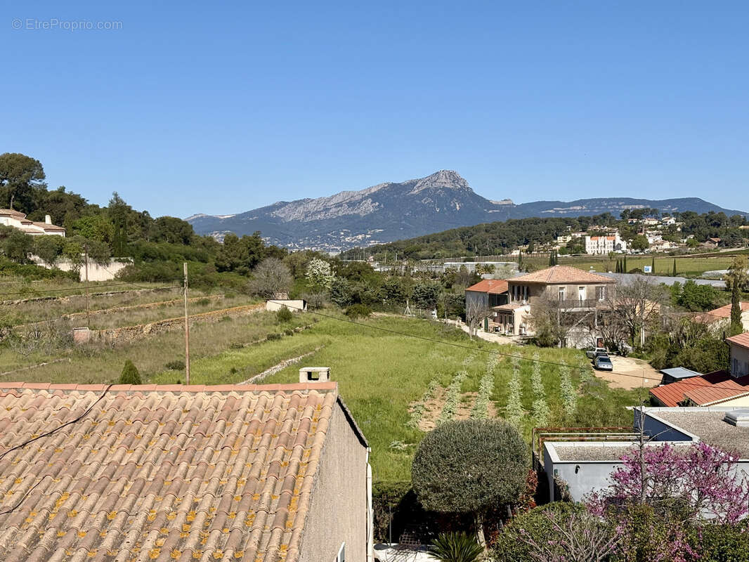 Maison à CARQUEIRANNE