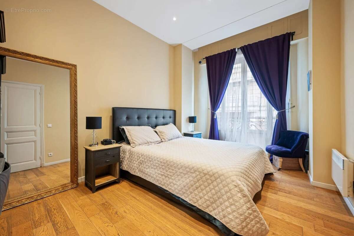 Appartement à BEAUSOLEIL