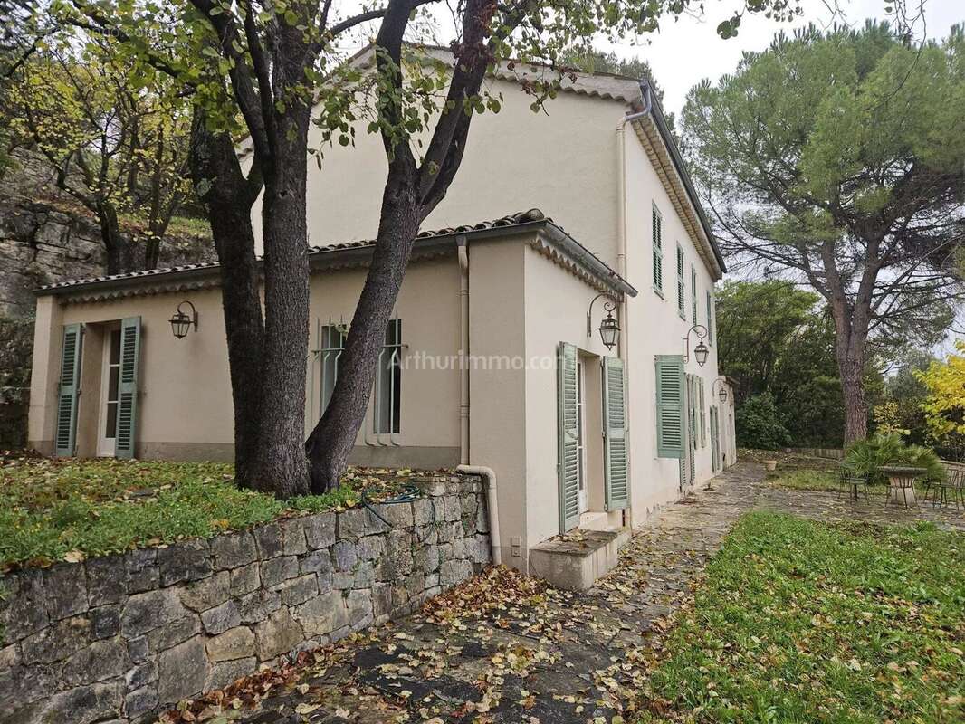 Maison à DRAGUIGNAN