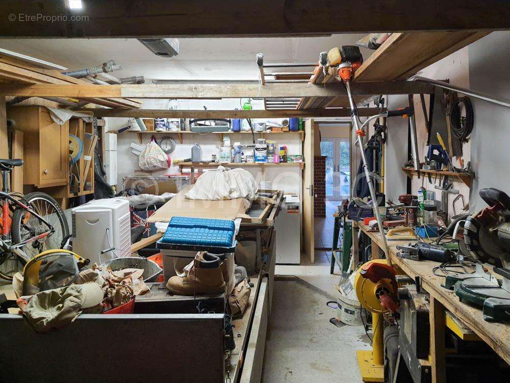 Maison à CHEF-BOUTONNE