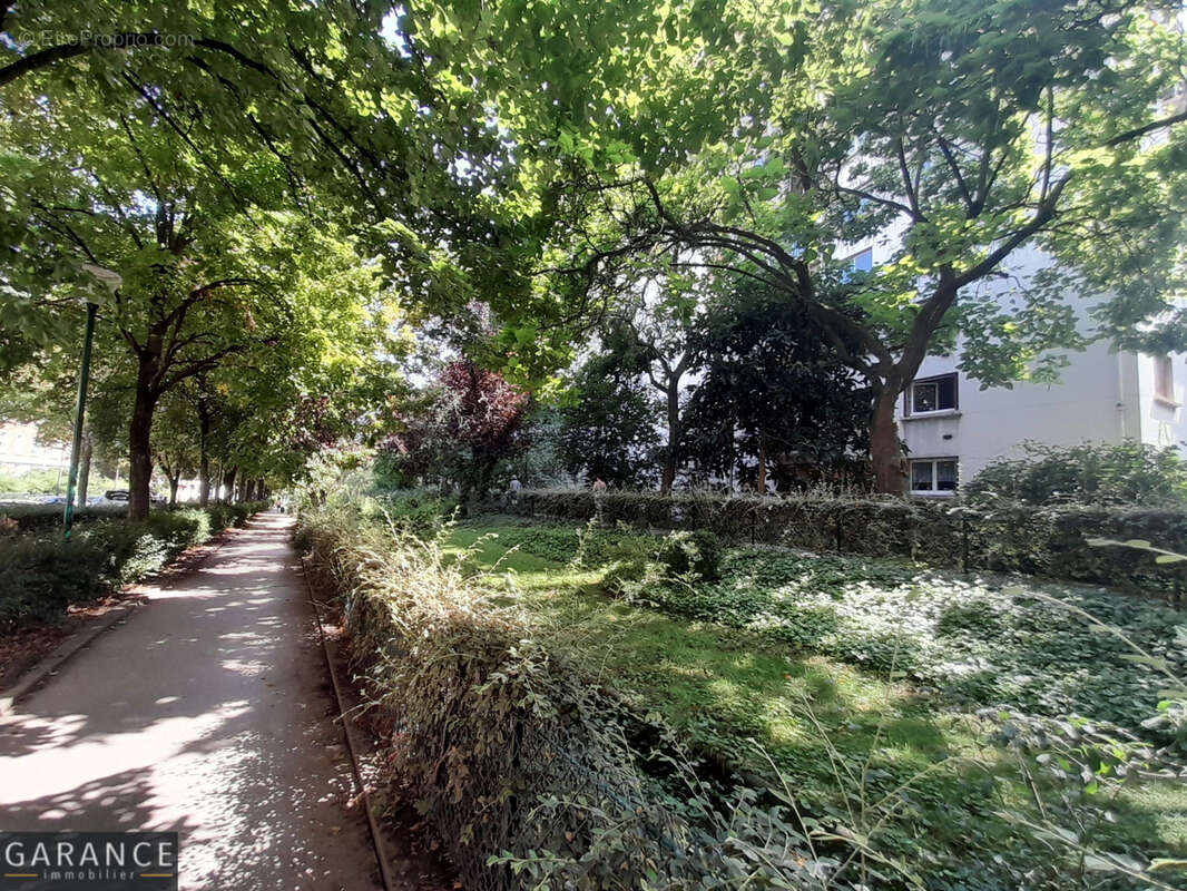 Appartement à PARIS-12E