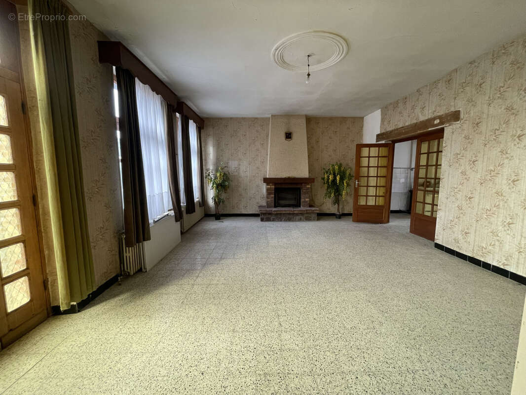 Maison à LE NOUVION-EN-THIERACHE