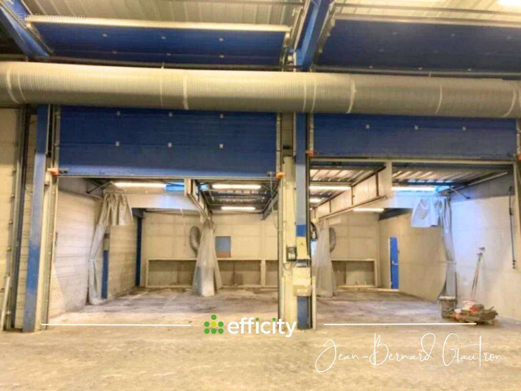 Commerce à PLOUNEVEZ-MOEDEC