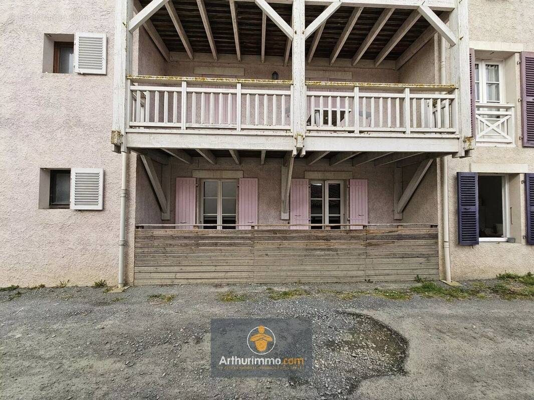 Appartement à COURCON