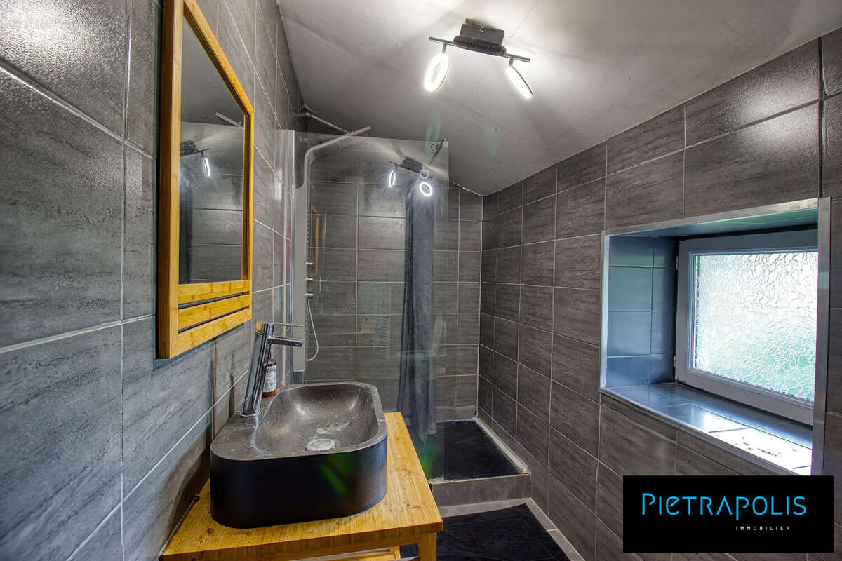 Maison à PONT-DE-VEYLE