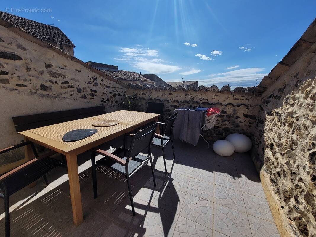 Maison à SAINT-GENIES-DE-FONTEDIT