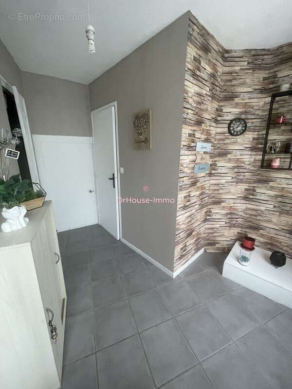 Maison 69 m² à Vignoux-Sur-Barangeon  - photo 7