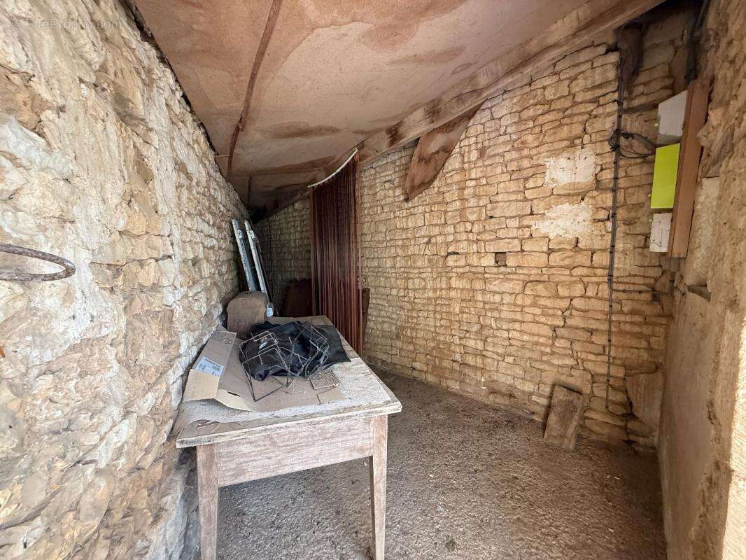 Maison à SAINT-COUTANT