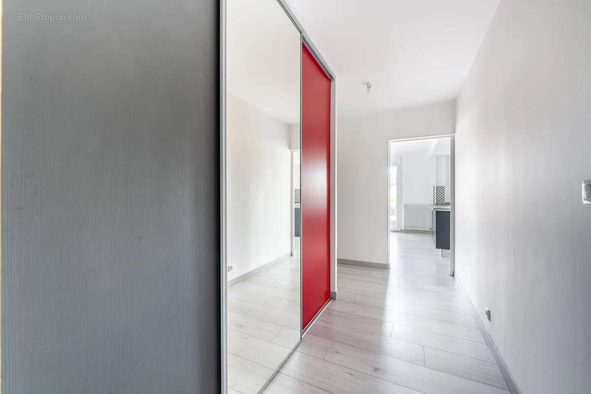 Appartement 90 m² à Poissy  - photo 5
