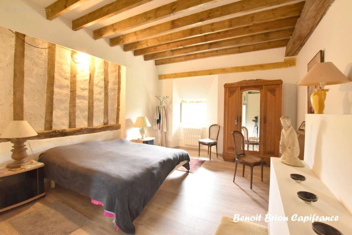 À vendre – Demeure historique en pierre d'environ 260 m² sur 2 hectares – Lapenty (50), à proximité de Saint-Hilaire-du-Harcouët - photo 12