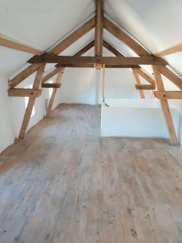 Maison 140 m² à Charnat  - photo 10