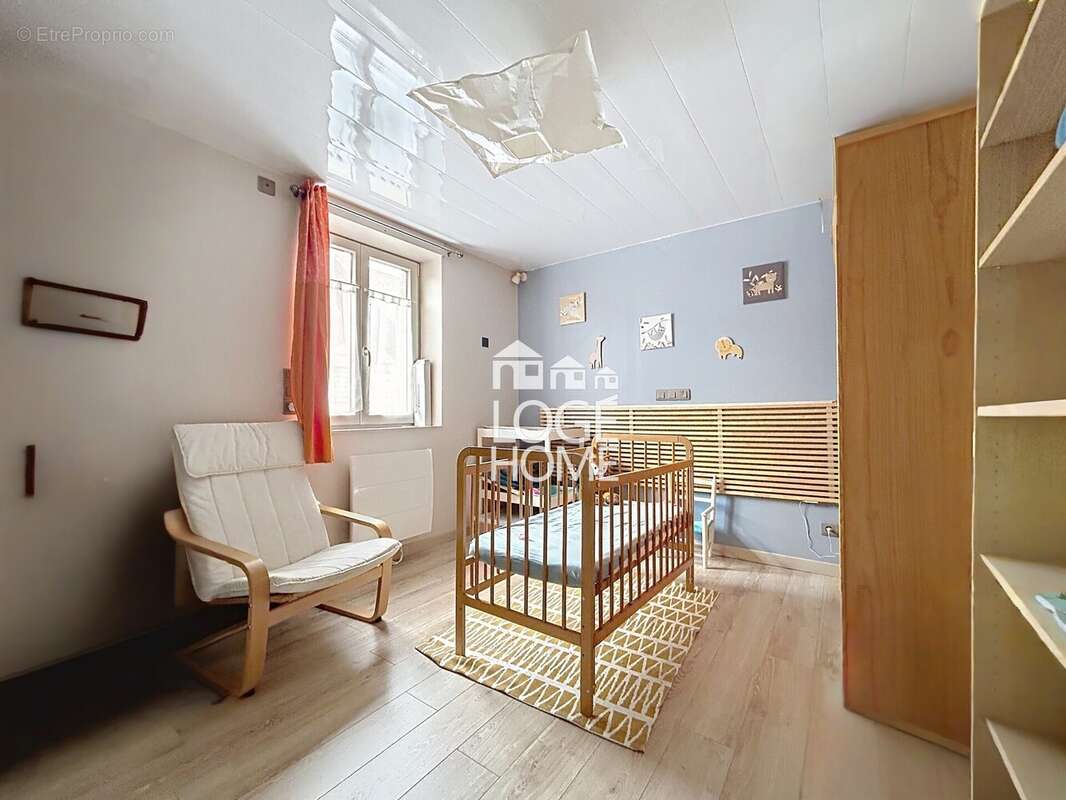 Maison à CROIX