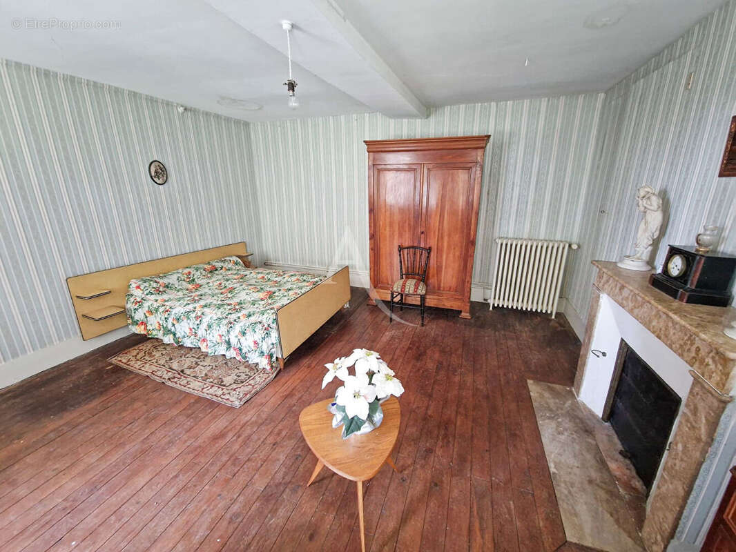 Maison à DOUE-LA-FONTAINE