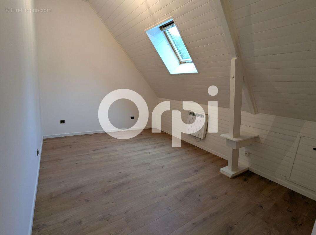 Maison 104 m², 4 chambres, et son jardin de 1329 m², a vendre a cuise-la-motte (60350) - - photo 8