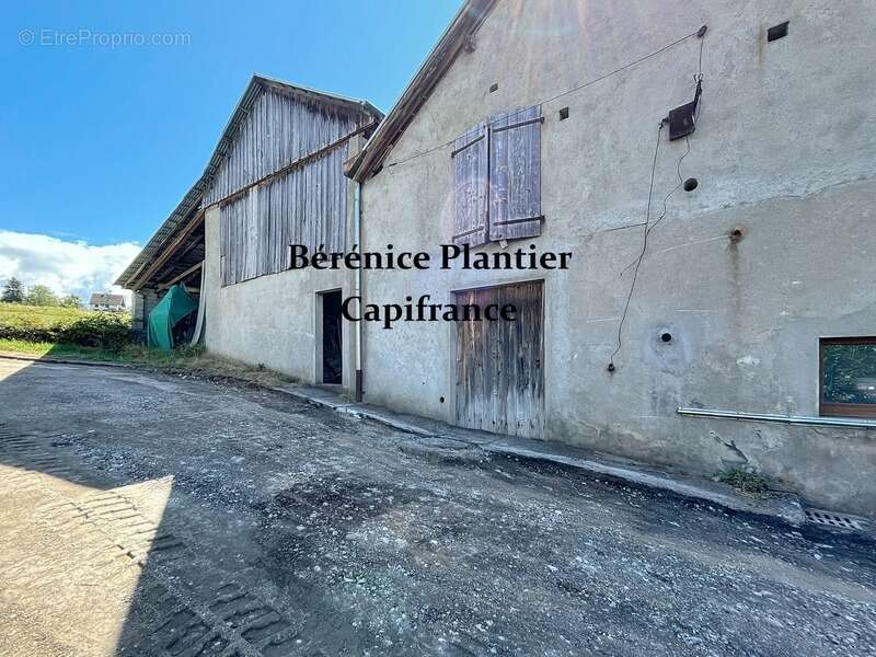 Maison à CONTAMINE-SUR-ARVE