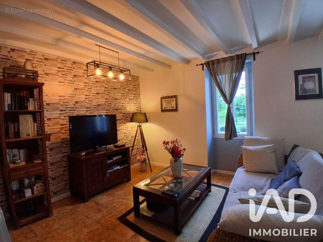 Maison 105 m² à Doulezon  - photo 6