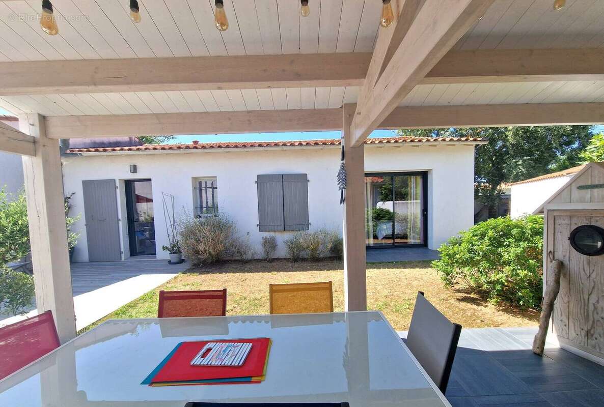 Maison à LA COUARDE-SUR-MER