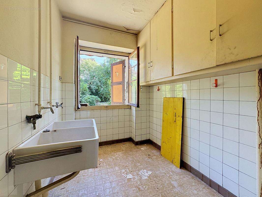 Maison 112 m² à Saint-Pierre-En-Faucigny  - photo 8