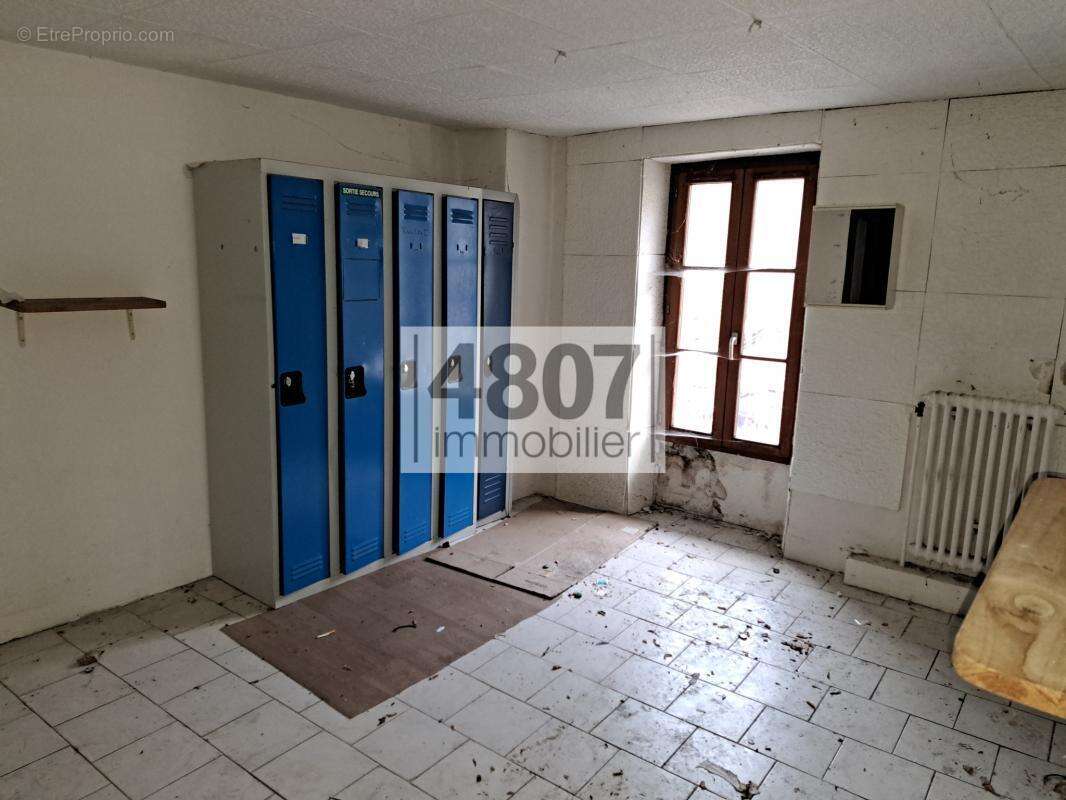 Maison à MONNETIER-MORNEX