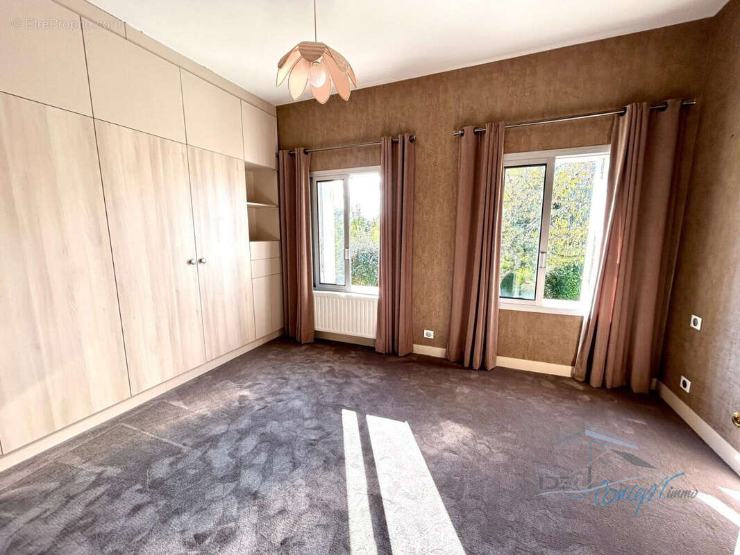 Maison à JANVILLE-SUR-JUINE