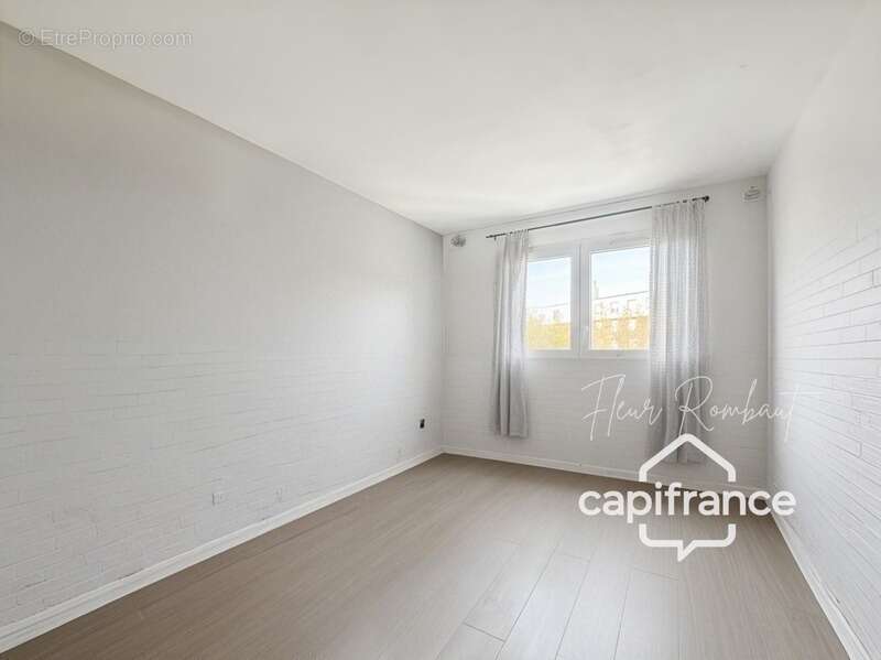 Appartement à ELANCOURT