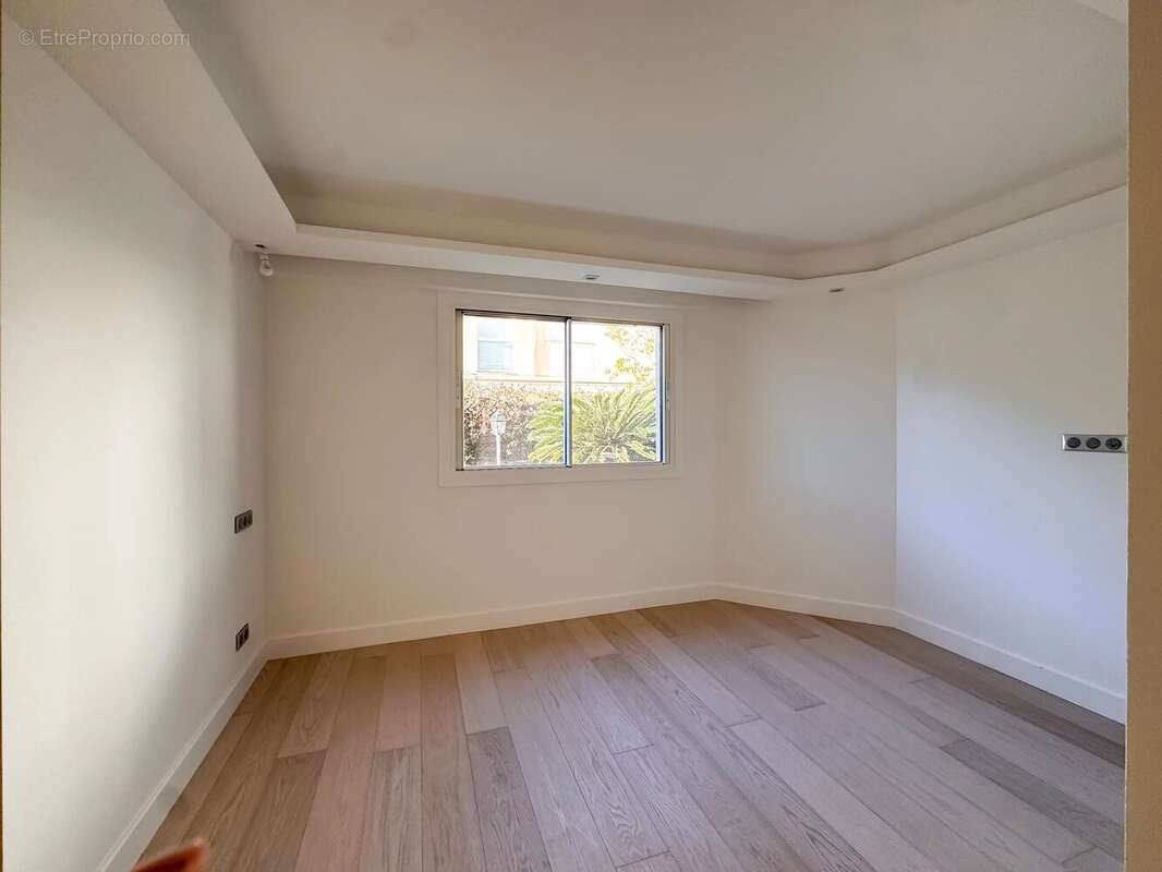 Appartement à ROQUEBRUNE-CAP-MARTIN