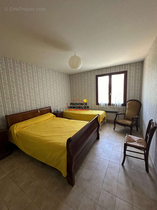 Maison 359 m² à Grignan  - photo 5