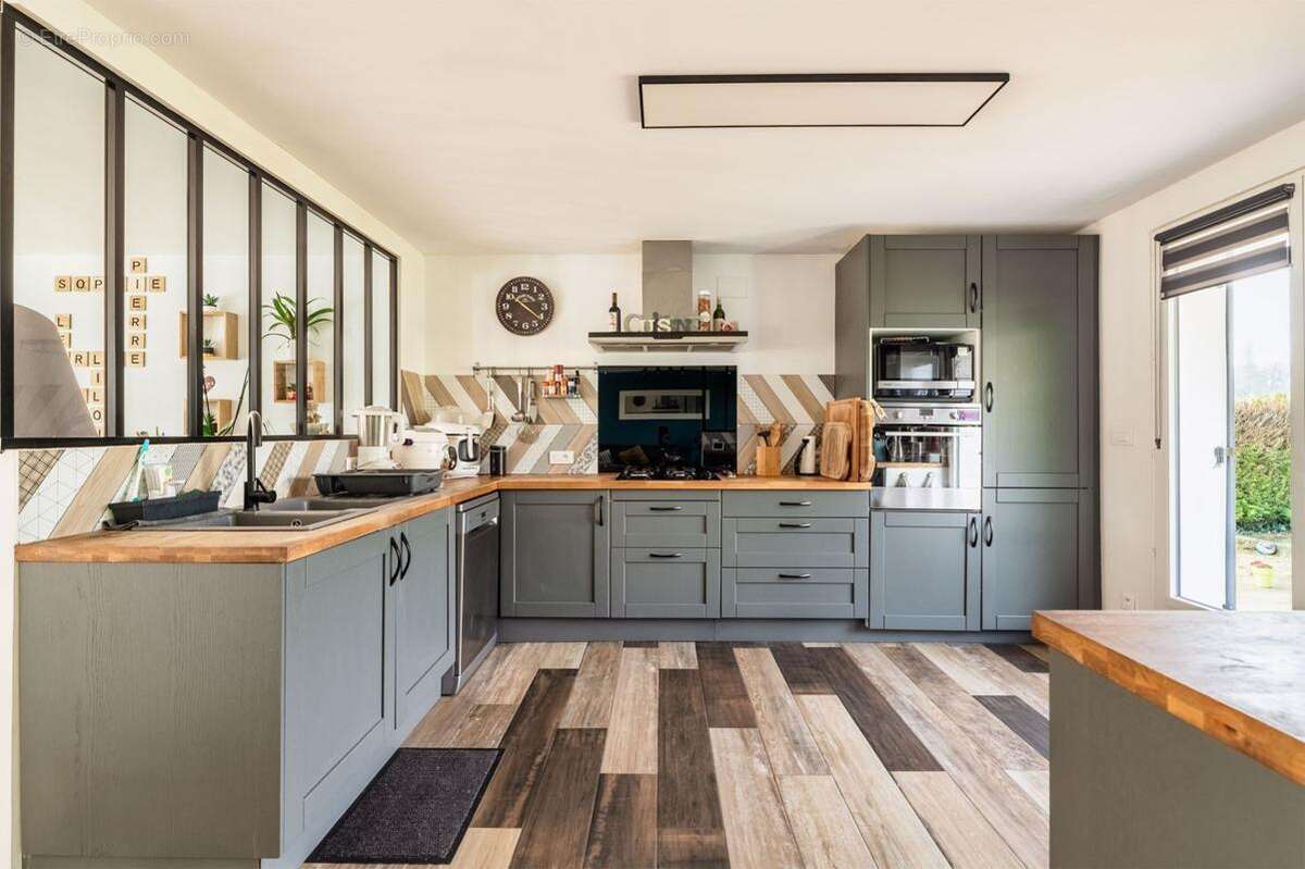 Maison 192 m² à Trelissac  - photo 4